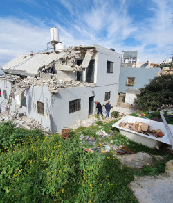 مستمرون رغم الصعاب