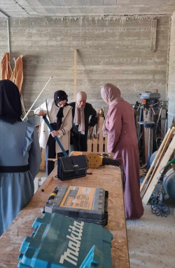 مستمرون رغم الصعاب